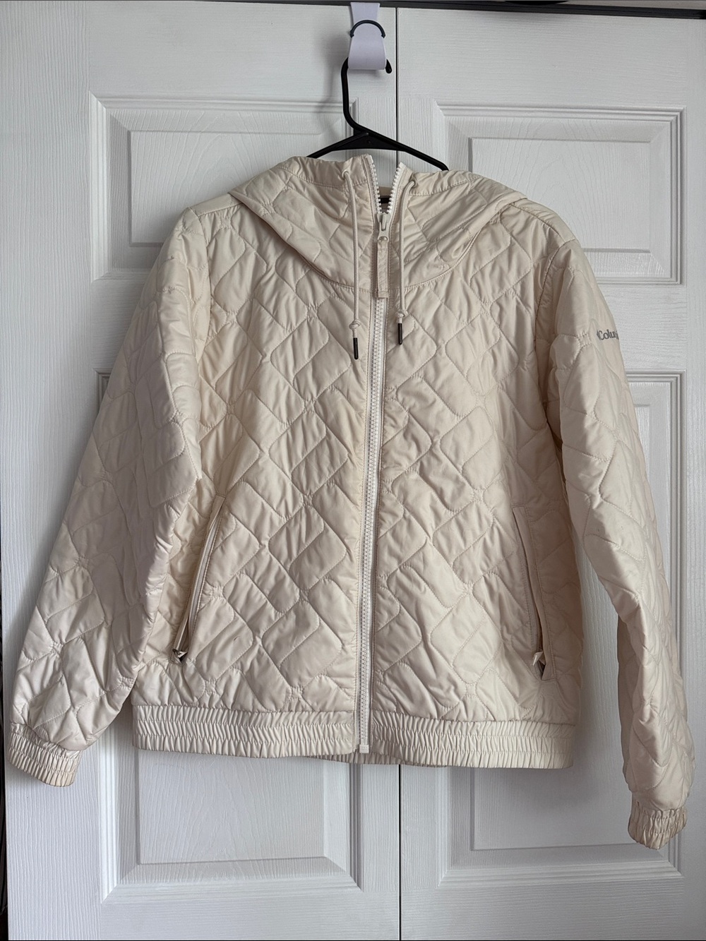 Columbia Women's Cream Quilted Hooded Puffer Jacket